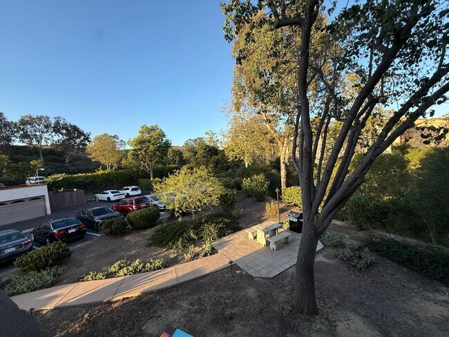 Building Photo - Spacious and Modern 2BR Condo in UTC, San Diego