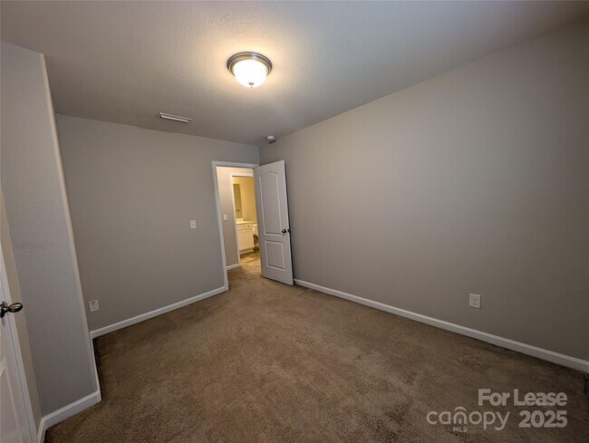 Building Photo - 8419 Candlenut Ln