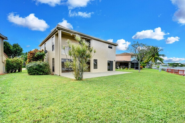 Building Photo - 12561 Shoreside Ln