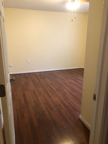 Building Photo - 506 K St