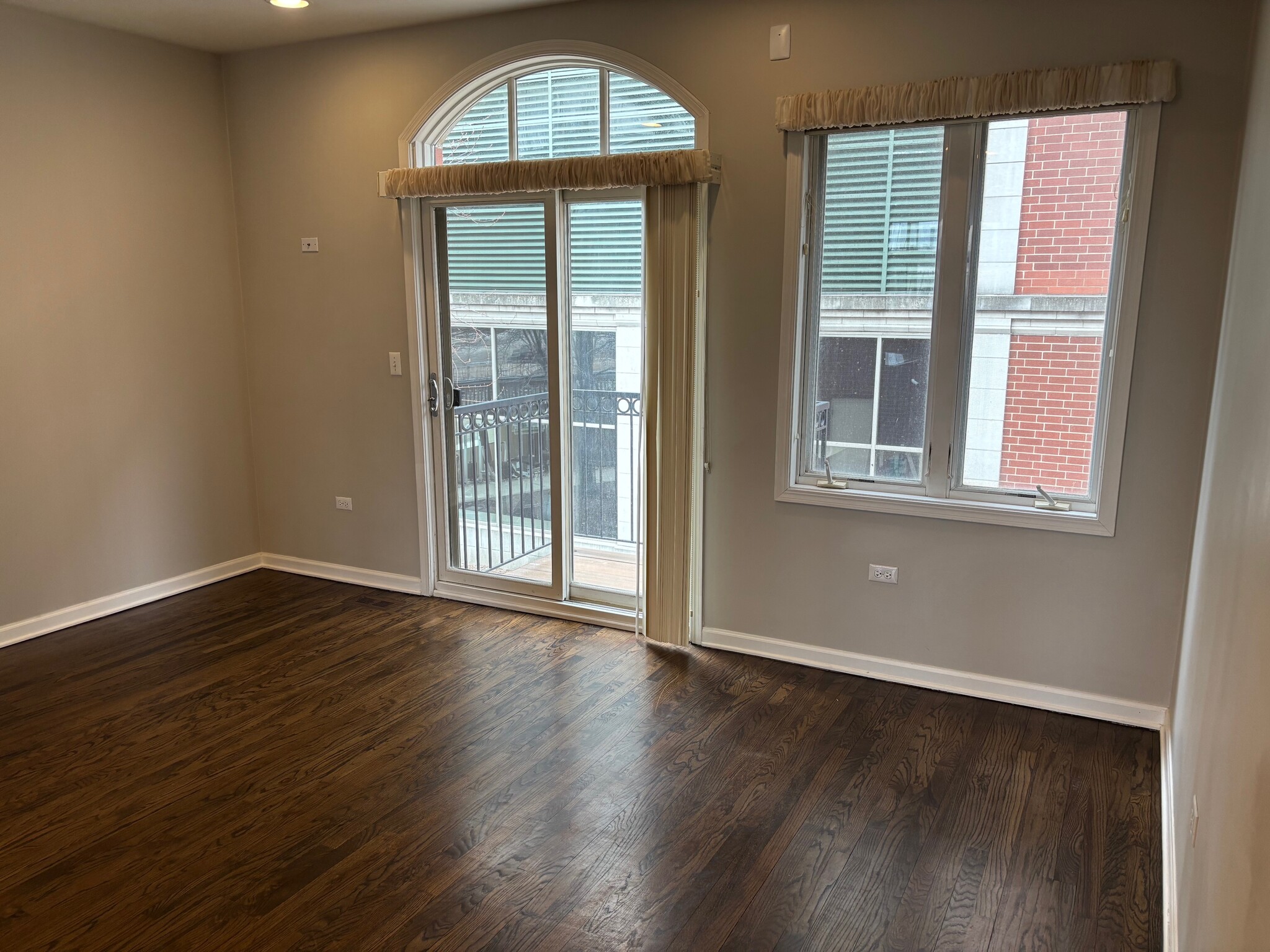 Dining Room - 331 E 17th St
