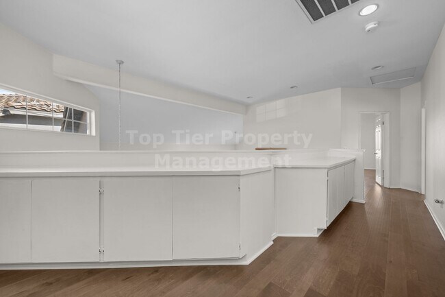 Building Photo - Beautiful 4 bed, 3 bath, 2,726 sqft House in Peaceful San Marcos Neighborhood - Available NOW