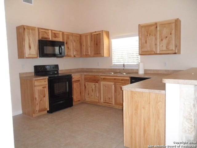 Building Photo - 1211 Rimrock Cv
