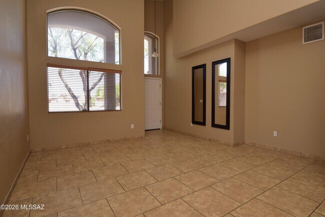 Building Photo - 10226 E Desert Eden Pl