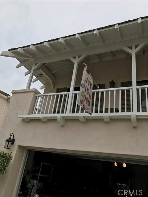 Building Photo - 44 Blanco