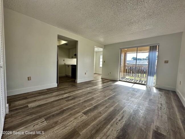 Building Photo - 265 Ulster Ct