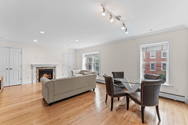 Building Photo - 326 Park Ave