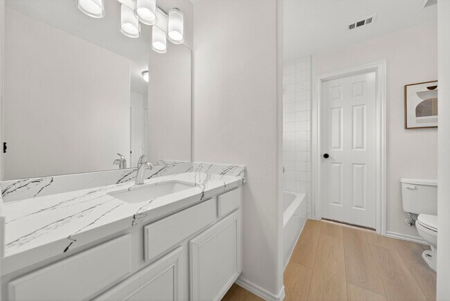 Building Photo - 3315 Berzin Ct