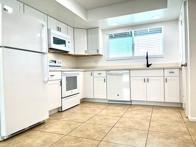 VIEW OF POOL AT SINK - 42 W 6th Pl