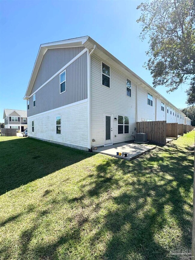 Building Photo - 6053 Brylex Ln