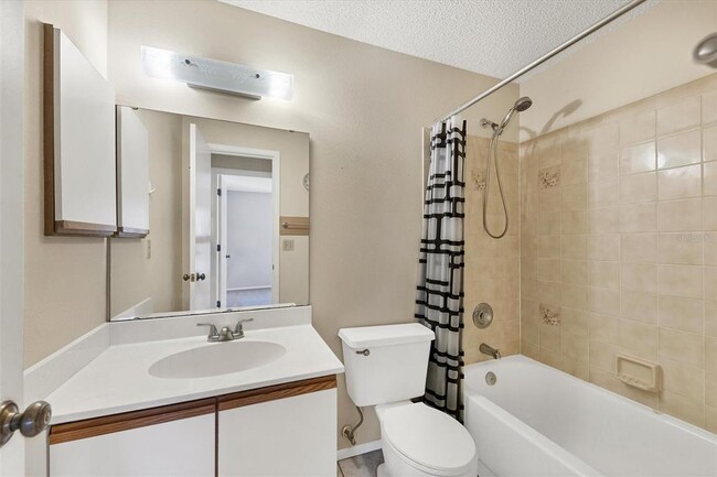 Building Photo - 4414 Spicewood Dr