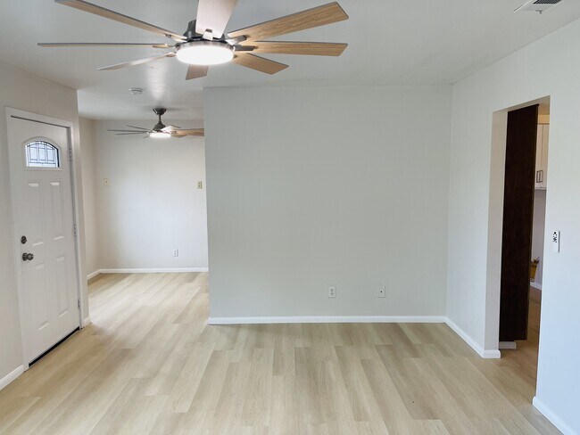 Building Photo - 1887 Cll Amargosa