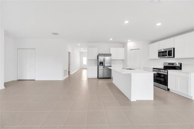 Building Photo - 3460 Chinotto Dr