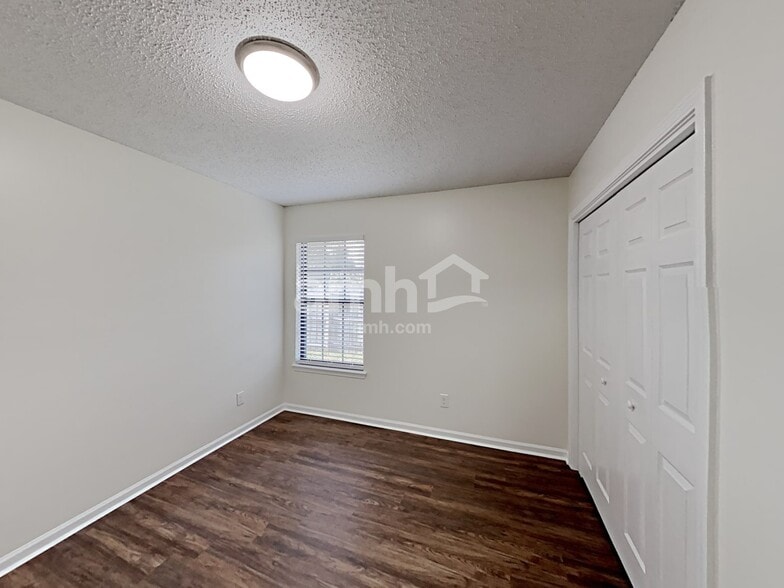 Building Photo - 7590 Fawn Lake Dr N