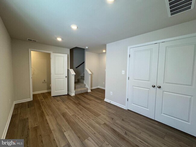 Building Photo - 1339 Cedar Vly Rd