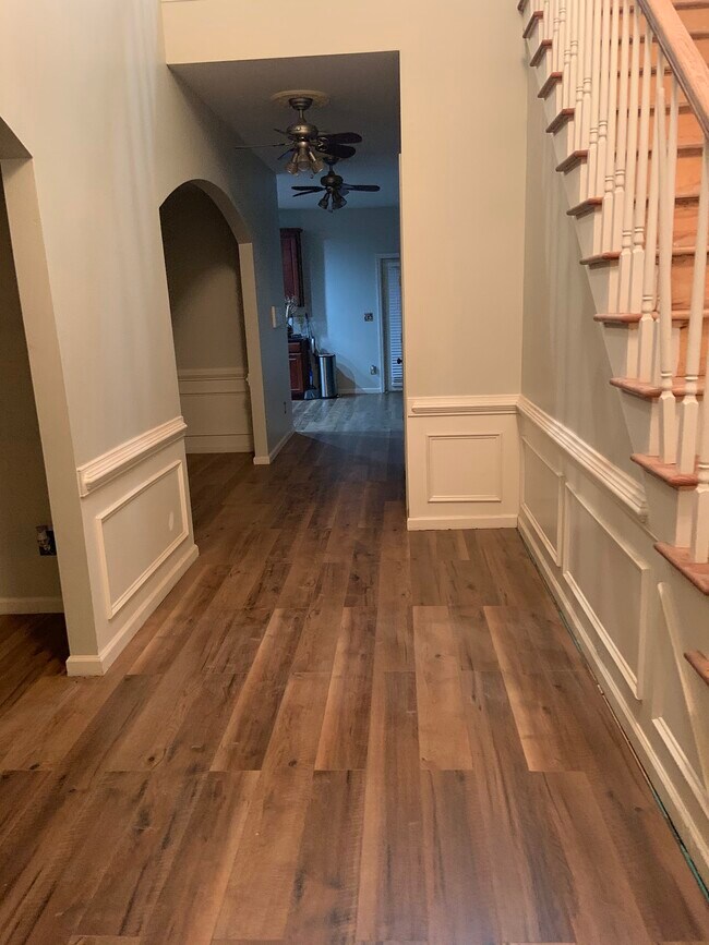 Building Photo - 6216 Southland Trce