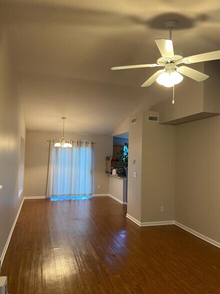 Building Photo - 4109 W 26th Terrace