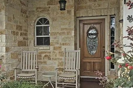 Building Photo - 15114 Wing Heart