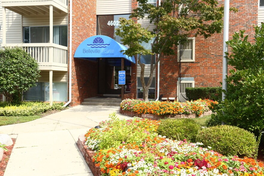 Belleville Pointe Apartments 46020 Lake Villa Dr Belleville MI 48111