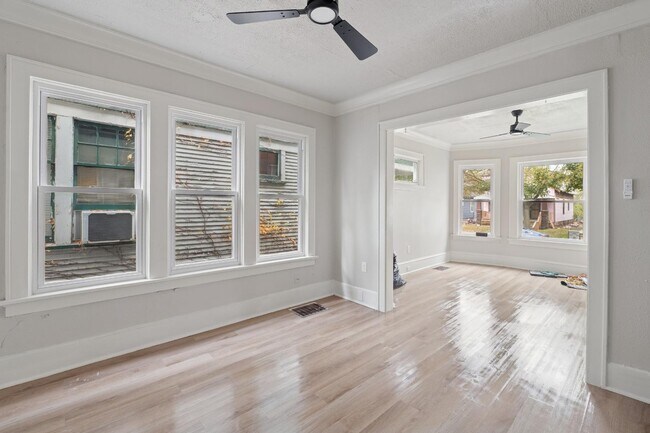 Building Photo - 3166 N 16th St