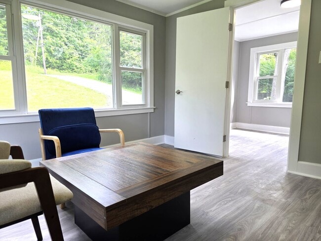 Building Photo - Walk to Williams College | Updated 3BR | Pet Friendly w/ Parking & Yard