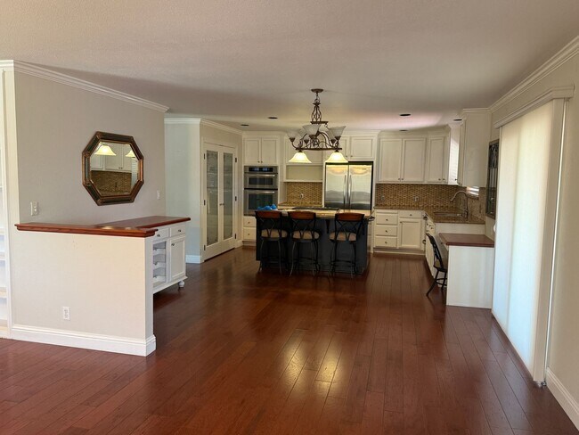 Building Photo - 23799 Woodhaven Pl
