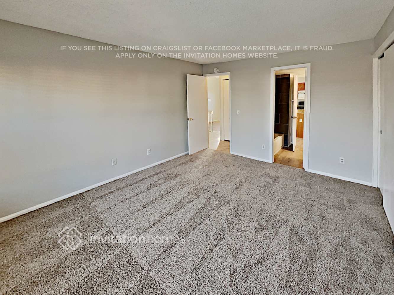 Building Photo - 2977 S Bahama St