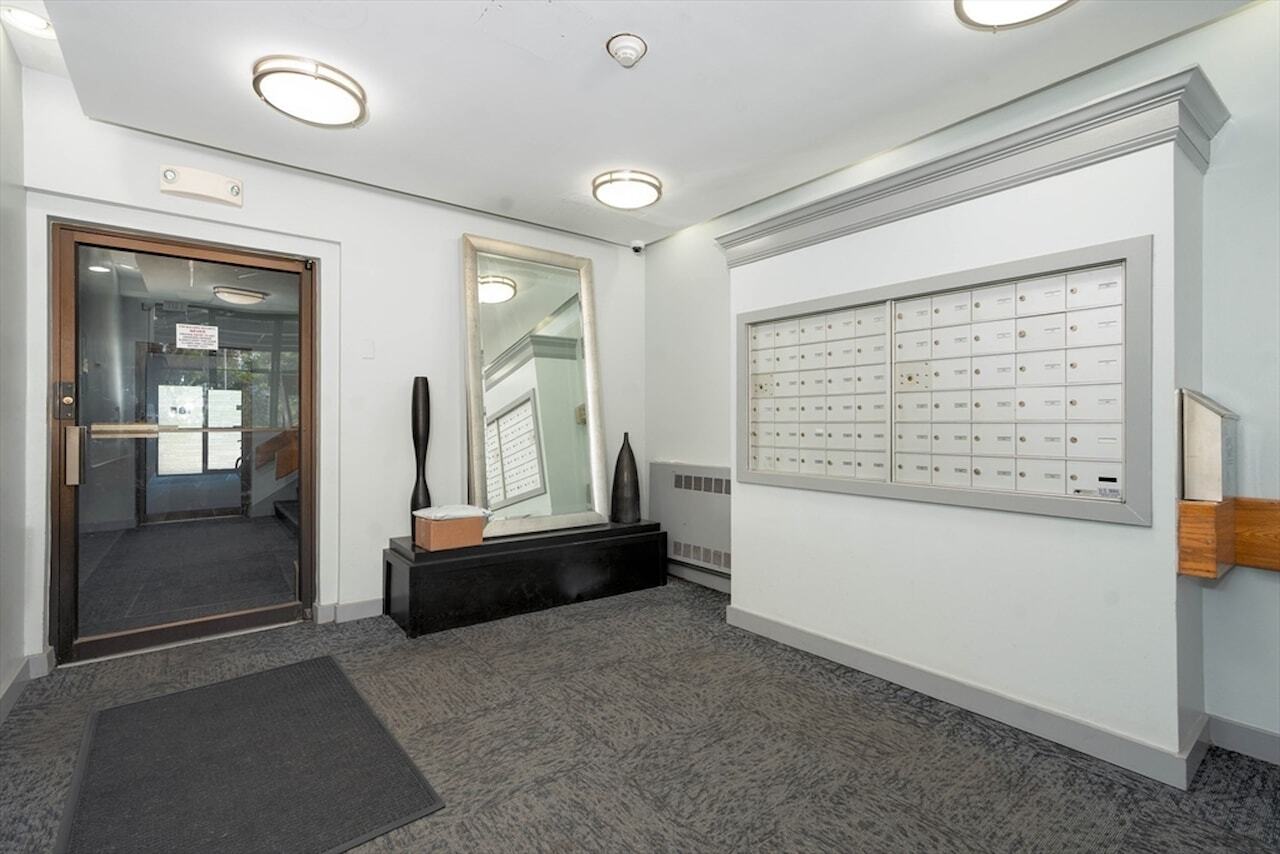 Mail box - 165 Quincy Shore Dr