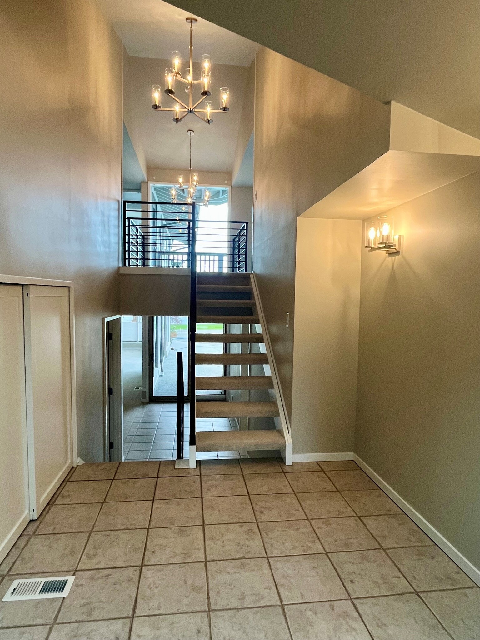 Entryway - 16736 Shore Dr NE