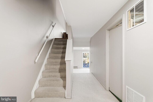 Building Photo - 41 Jones Falls Terrace