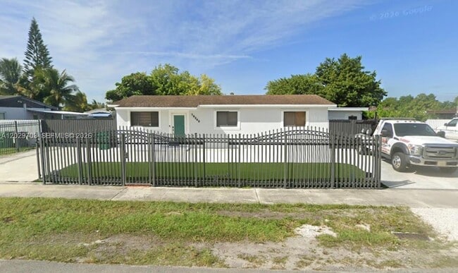 Building Photo - 19360 SW 114th Pl