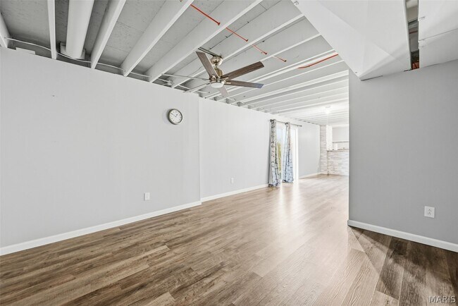 Building Photo - 463 Dusty Brook Dr