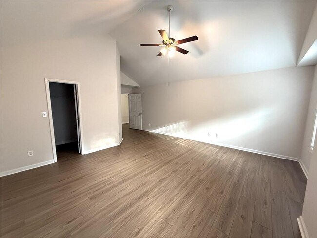 Building Photo - 314 Creek Manor Way