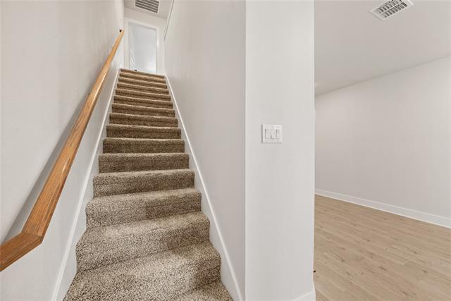 Building Photo - 1218 Chestnut Ct