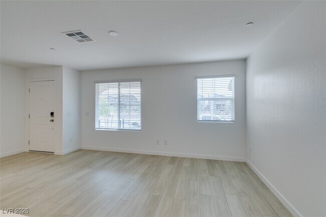 Building Photo - 945 Jigglypuff Pl