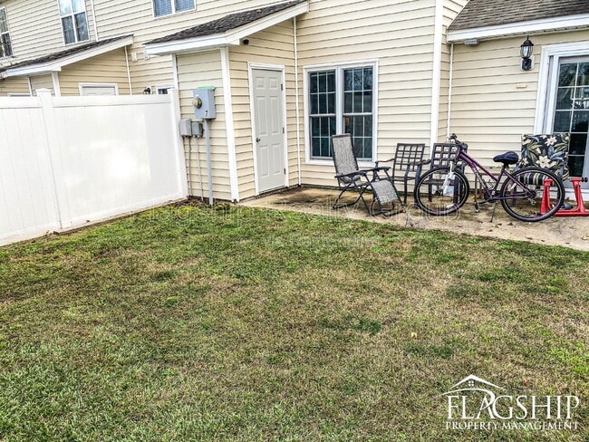 Building Photo - 1310 Thomas Langston Rd