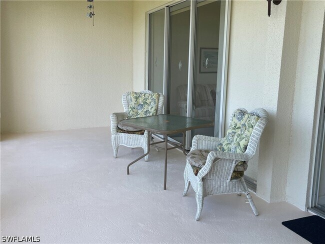 Building Photo - 6590 Beach Resort Dr