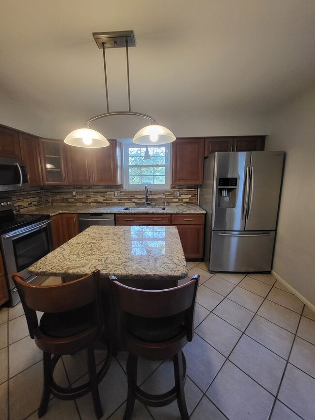 Building Photo - Well Maintained 3 Bedroom Townhome in East Lampeter Township