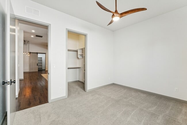 Building Photo - 3441 E Accommodation Ct