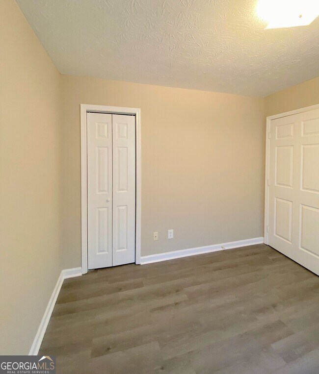 Building Photo - 191 Harvell Dr