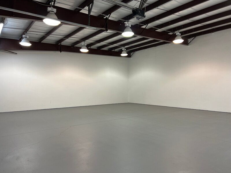 Building Photo - 128 Elk Dr