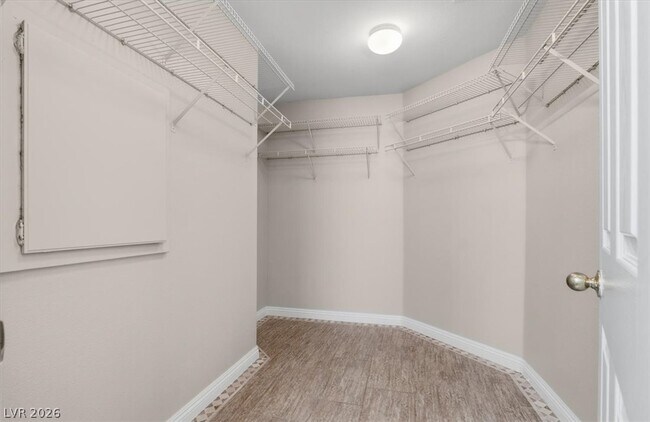 Building Photo - 9041 Faversham Ct