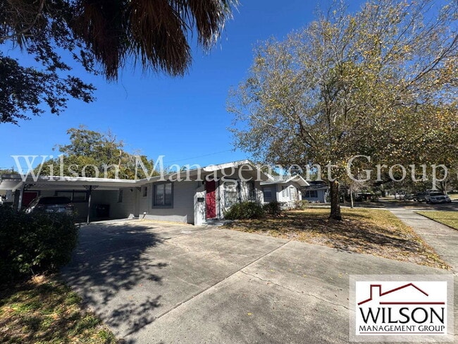 Building Photo - 629 Rugby St