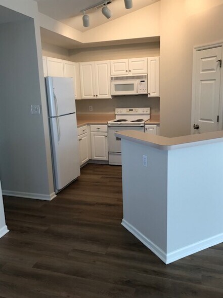 Building Photo - 301 Clayton Crossing Pl