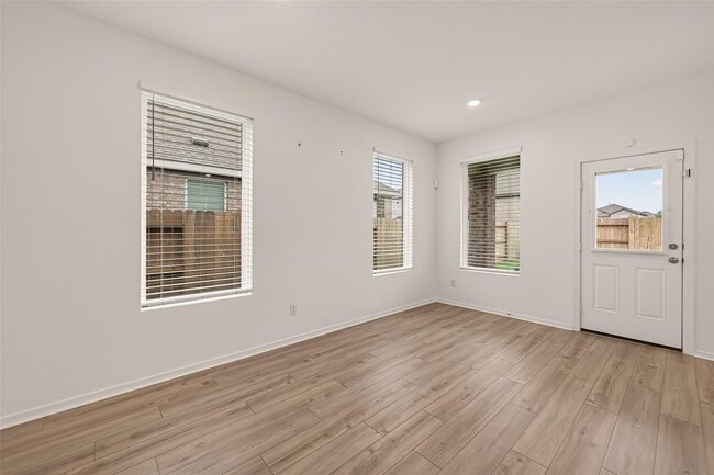Building Photo - 3023 Ruby Rdg Dr