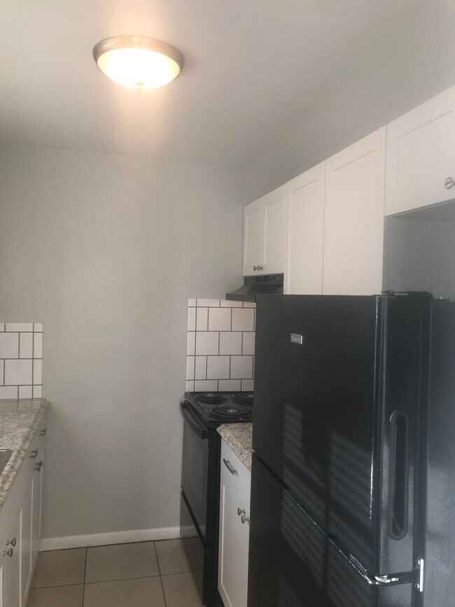 Building Photo - Vero Beach 2 Bedroom 1 Bath