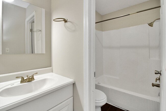 Building Photo - 3918-3920 Rock Quarry Rd