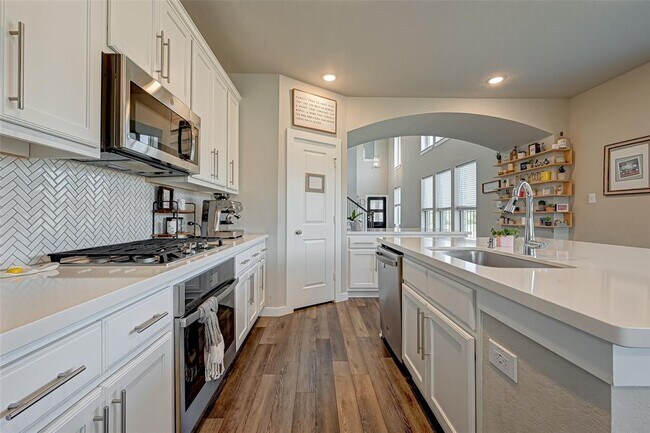Building Photo - 27017 Strake Ln