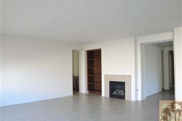 Building Photo - 41098 Dover Ct