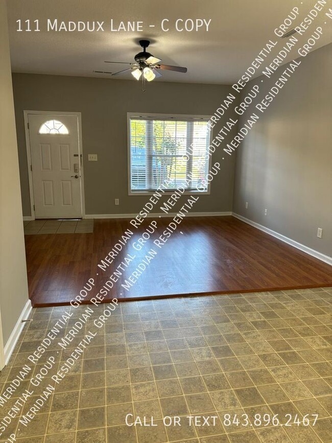 Building Photo - 111 Maddux Ln
